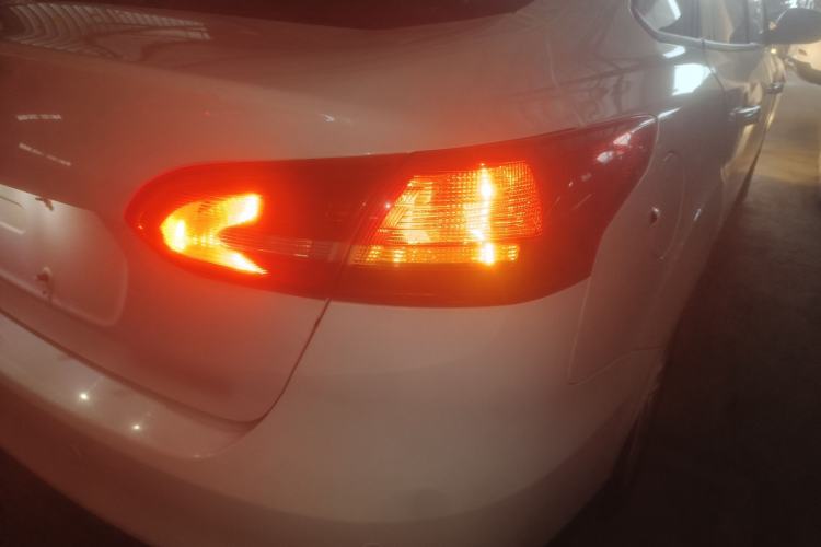 Used Ford Focus 2017 Sedan 1.6L Automatic Fashion Edition Smart Drive Version