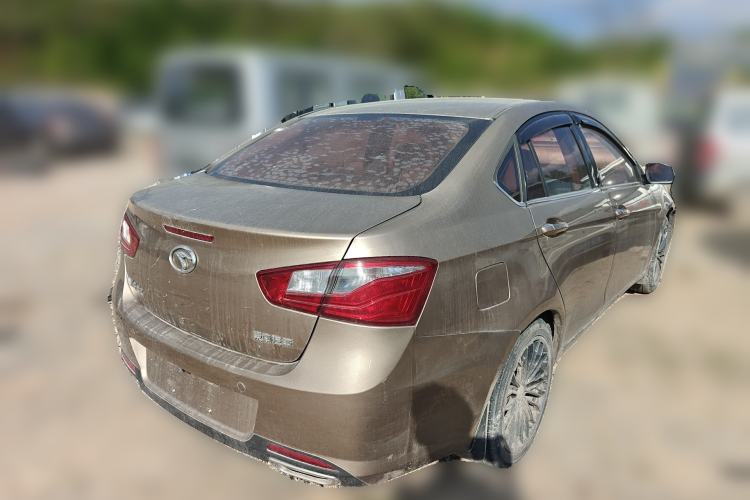 Used Soueast V5 Lingzhi 2012 1.5L Manual Standard Edition Rear Right 45 Deg