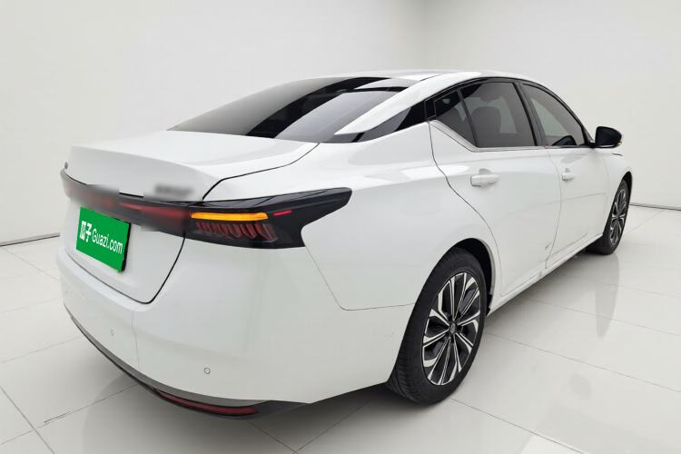 Used Nissan Teana 2026 Model Harmony Cockpit 2.0L Smart Ultra-Comfort Edition
