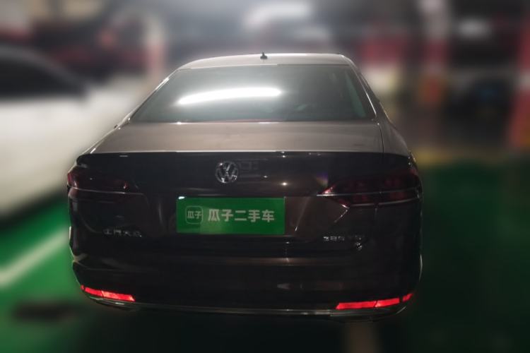 Used Volkswagen Phideon 2016 380TSI Two-Wheel-Drive Luxury Edition
