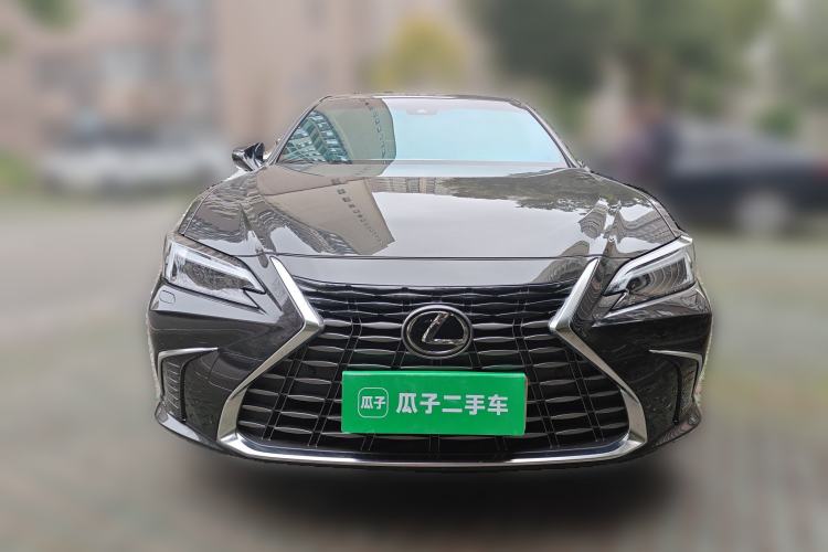 Used Lexus ES 2024 200 Premium Edition Front