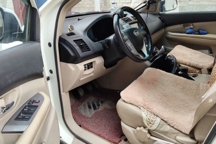 Used BYD S6 2011 2.0L Manual Luxury Version