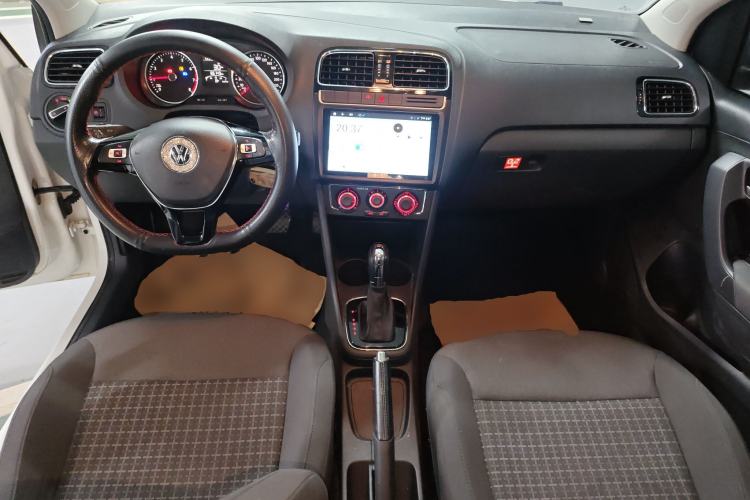 Used Volkswagen Polo 2016 1.6L Automatic Comfort Model
