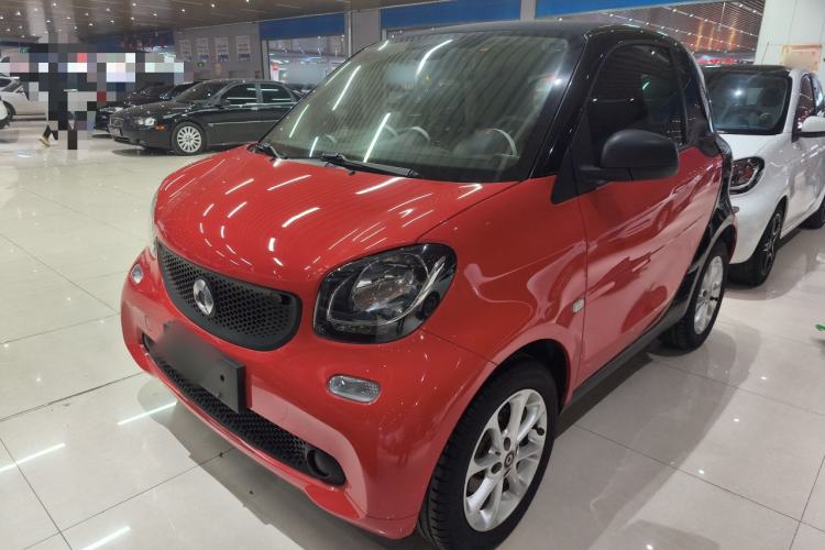 Used smart fortwo 2015 1.0L 52 kW hardtop Dynamic version