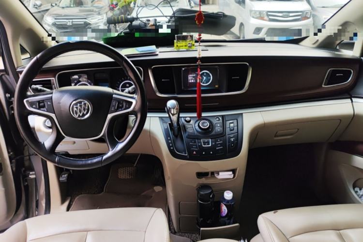 Used Buick GL8 2018 28T Luxury Model China VI Standard
