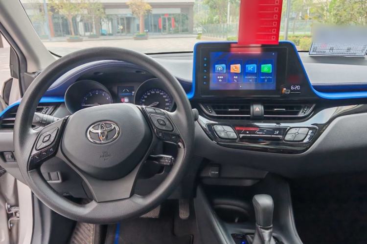 Used Toyota C-HR 2022 2.0L Comfort Edition Interior 2