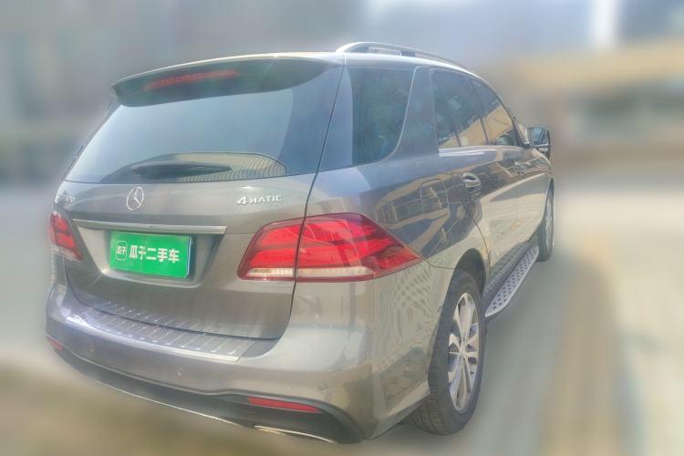 Used Mercedes-Benz GLE 2017 GLE 320 4MATIC Dynamic Model Rear Right 45 Deg