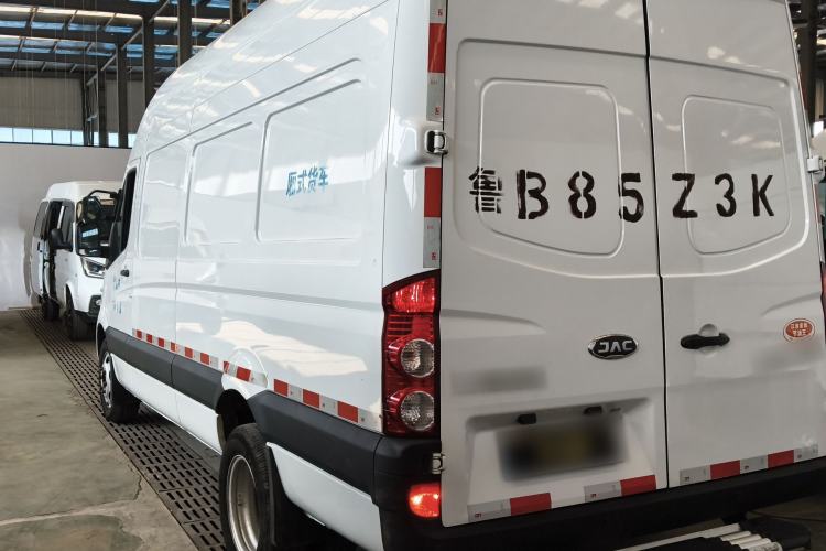 Used JAC Group Sunray 2023 2.5T 6-Series Logistics Version 2/3 Seats D25TCIF1
