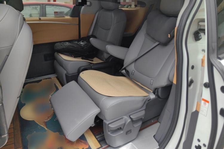 Used Toyota Granvia 2023 2.5L Hybrid Prestige PLUS Edition Left Rear Seat