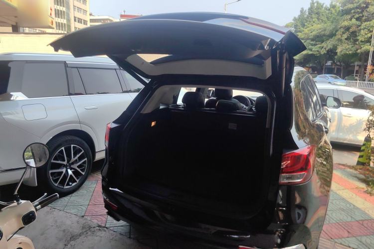 Used Hanteng X7 2018 X7S 1.5T Automatic Luxury Model Trunk