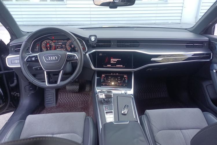 Used Audi A6L 2023 Revised Edition 45 TFSI quattro Prestige Dynamic Version Center Console