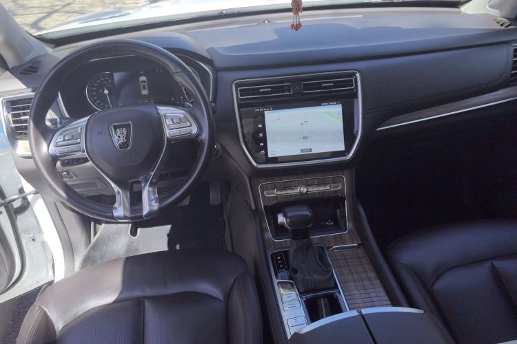 Used Roewe RX8 2018 30T Smart Connectivity Two-Wheel Drive Supreme Edition
