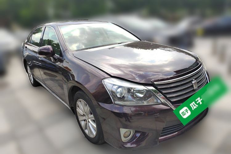 Used Toyota Crown 2012 2.5L Royal Leather Edition
