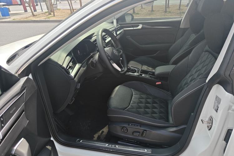 Used Volkswagen FAW-Volkswagen CC 2023 Adventure Vehicle 380TSI Trailblazer Edition