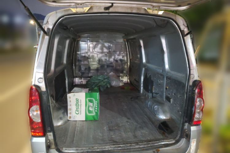 Used Wuling EV50 2020 All-Electric Van Logistics Vehicle with Ningde-Heated Battery
