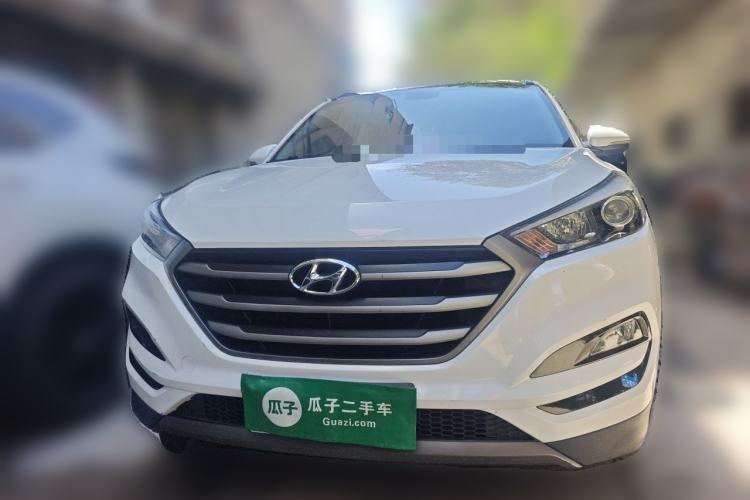 Used Hyundai Tucson 2015 2.0L Automatic Two-Wheel Drive Smart Version
