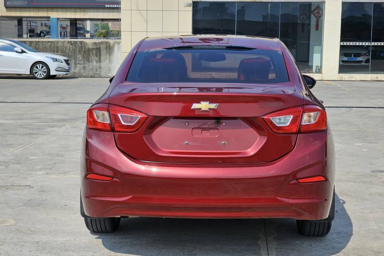 Used Chevrolet Cruze 2017 1.5L Automatic Pioneer Sunroof Edition