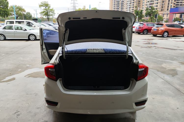 Used Honda Greiz 2016 1.5L CVT Classic Edition
