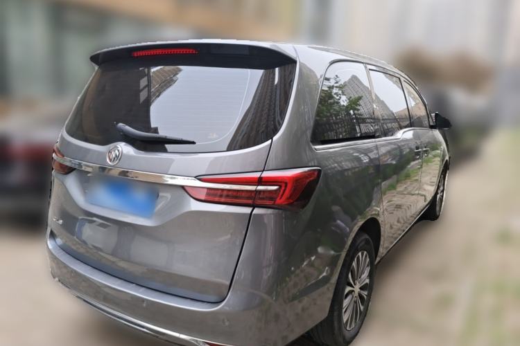 Used Buick GL8 2022 Land Cruiser Executive Class 652T Comfort Model Rear Right 45 Deg