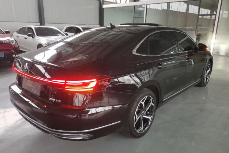 Used Volkswagen Passat 2023 330TSI Starry Luxury Edition Rear Right 45 Deg