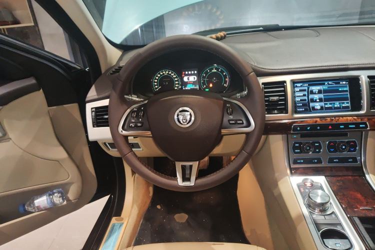 Used Jaguar XF 2013 XF 2.0T Luxury Edition