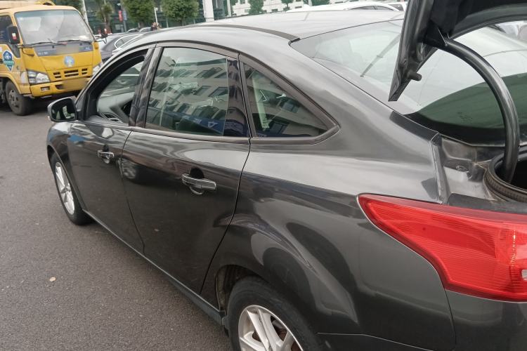 Used Ford Focus 2015 Sedan 1.6L Automatic Trend Model