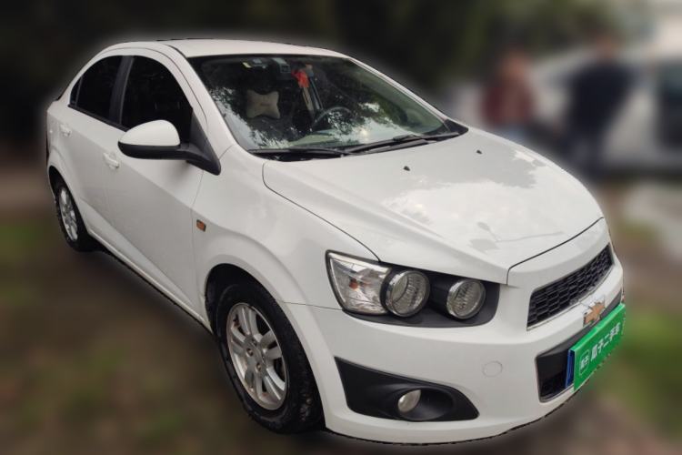 Used Chevrolet Aveo Sonic 2011 Sedan 1.4L Manual Transmission SE