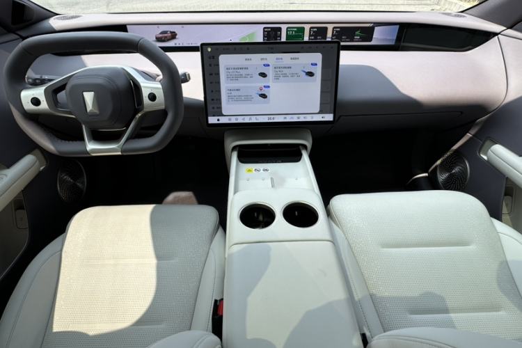 Used Avatr 06 2025 Pro Range-Extended Edition
