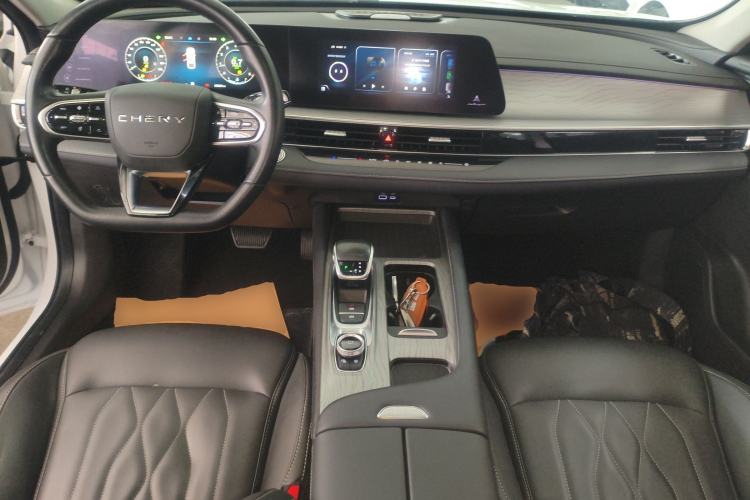 Used Chery Arrizo 8 2022 1.6T DCT Elite Center Console