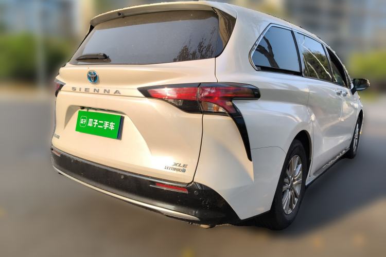 Used Toyota SIENNA 2021 2.5L Hybrid Luxury Edition