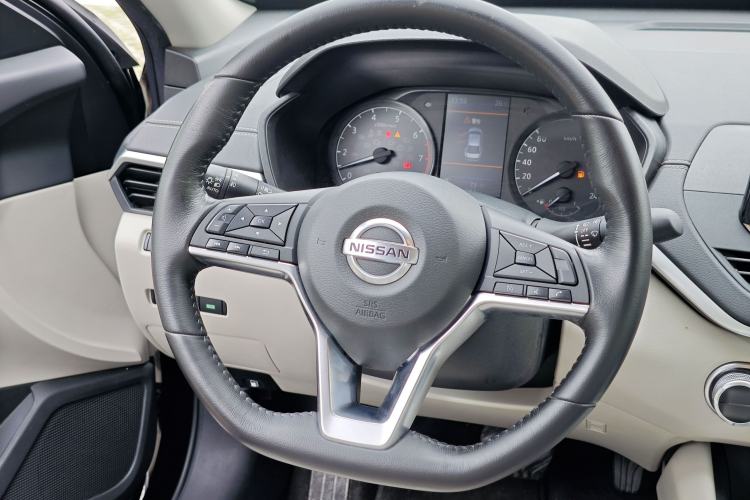 Used Nissan Teana 2019 2.0L XL Comfort Edition Steering Wheel