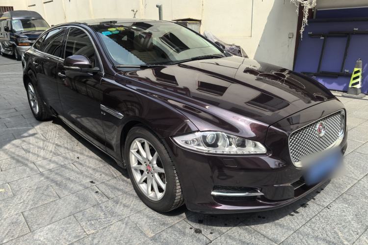 Used Jaguar XJ 2014 XJL 3.0 SC Two-Wheel-Drive Panoramic Business Edition Exterior 3