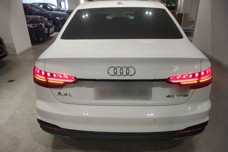 Used Audi A4L 2022 40 TFSI Luxury Dynamic Model
