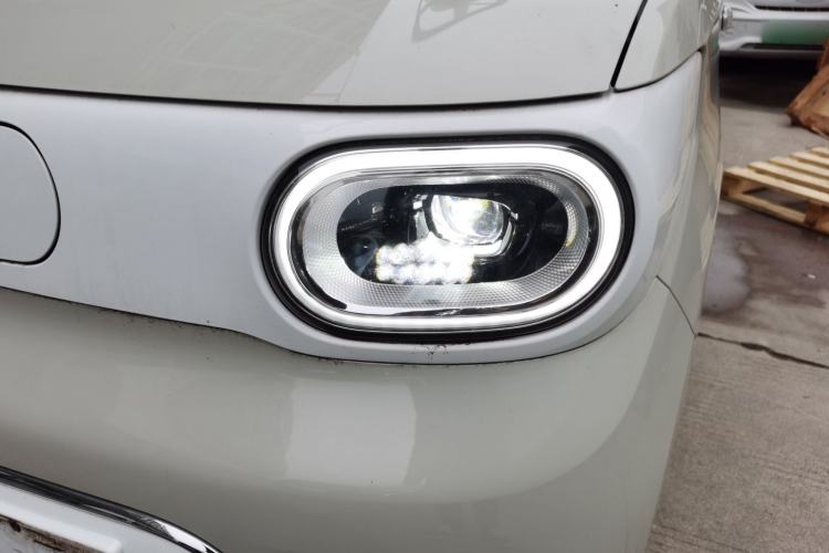 Used Wuling Hongguang MINIEV 2024 3rd Generation 215km Advanced Version
