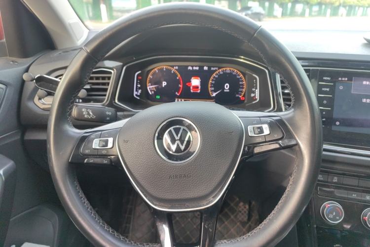 Used Volkswagen T-ROC 2020 280TSI DSG Two-Wheel Drive Comfort Version Steering Wheel