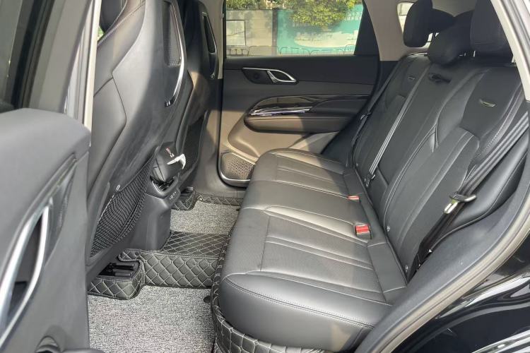 Used Hongqi HS3 2023 2.0T Two-Wheel Drive Available Version
