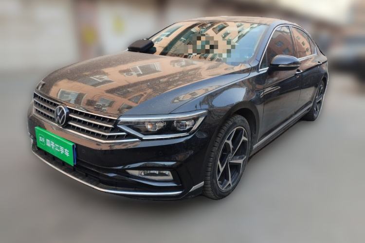 Used Volkswagen Magotan 2025 Zhongxiang Version 330TSI DSG Luxury Edition