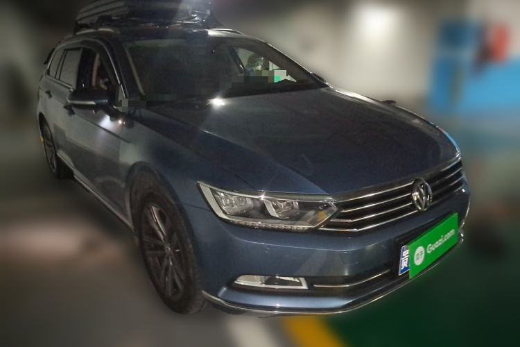 Used Volkswagen Variant 2018 380TSI Two-Wheel Drive Comfort Edition
