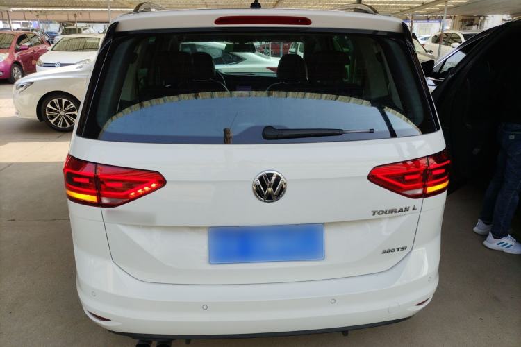 Used Volkswagen Touran 2018 Volkswagen Touran L 280TSI DSG Comfort Edition 7 Seats China VI Standard Rear