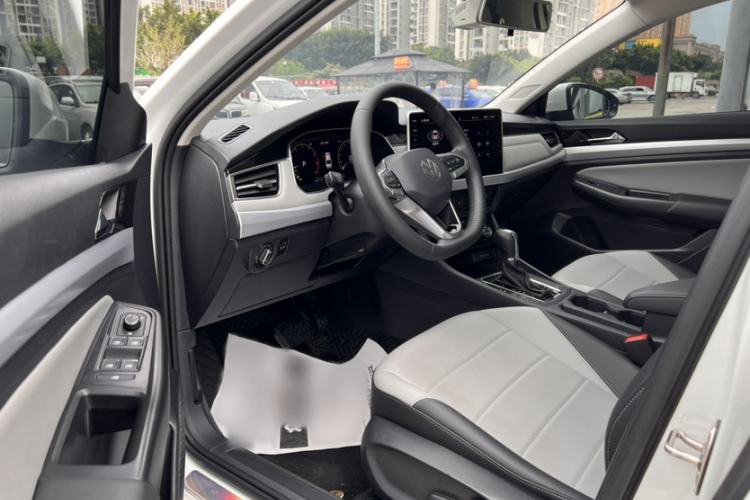 Used Volkswagen Bora 2023 200TSI DSG SmartDrive PRO Edition