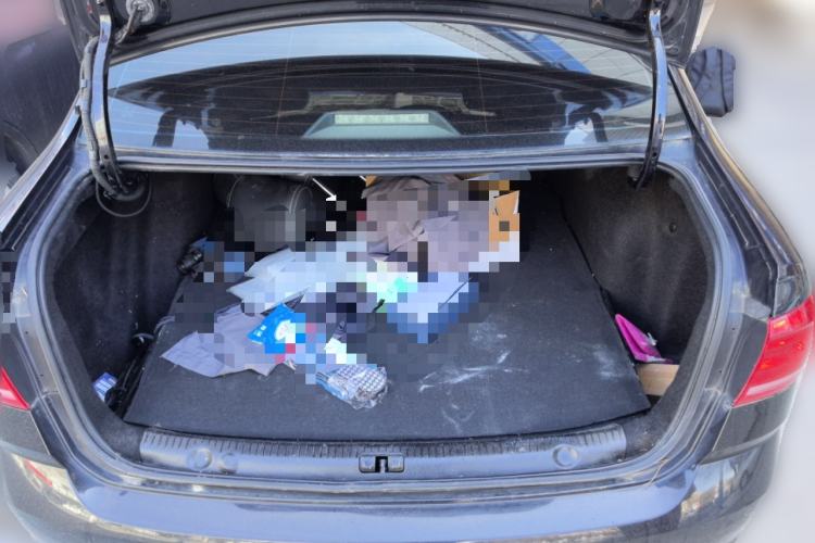 Used Volkswagen Lavida 2015 1.6L Automatic Comfort Edition Trunk