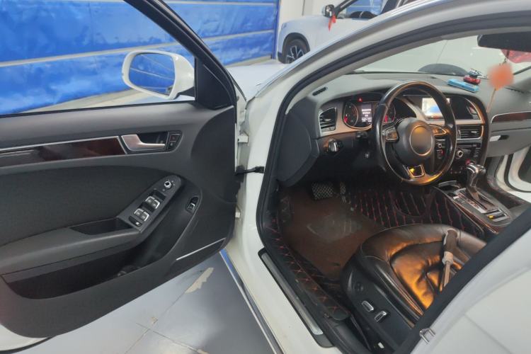 Used Audi A4L 2015 35 TFSI Automatic Comfort Model Driver Seat