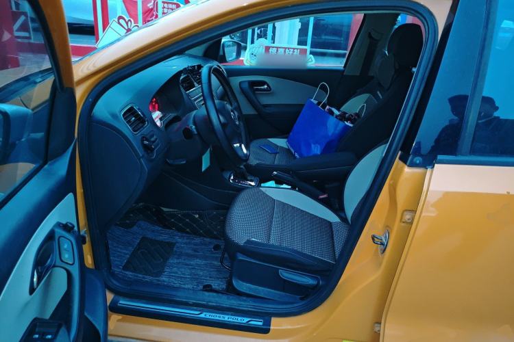 Used Volkswagen Polo 2012 1.6L Cross Polo Automatic Transmission Left Front Seat