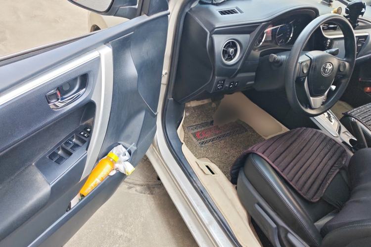 Used Toyota Corolla 2017 Revised Version 1.2T S-CVT GL-i Driver Seat