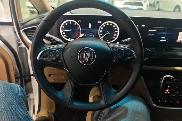 Used Buick GL8 2020 ES Land Cruiser 653T Luxury Model
