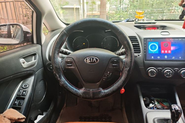 Used Kia K3S 2014 1.6L Manual GLS Steering Wheel