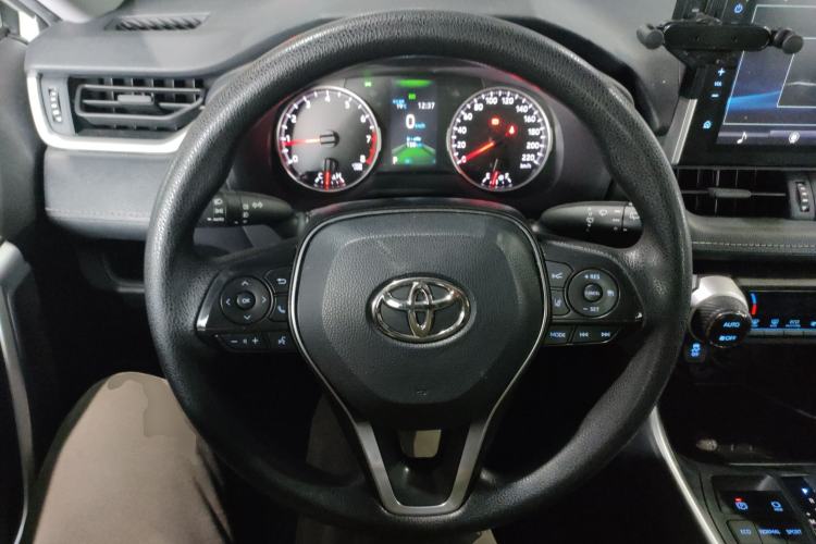 Used Toyota Wildlander 2020 2.0L CVT Two-Wheel Drive Luxury Edition Steering Wheel