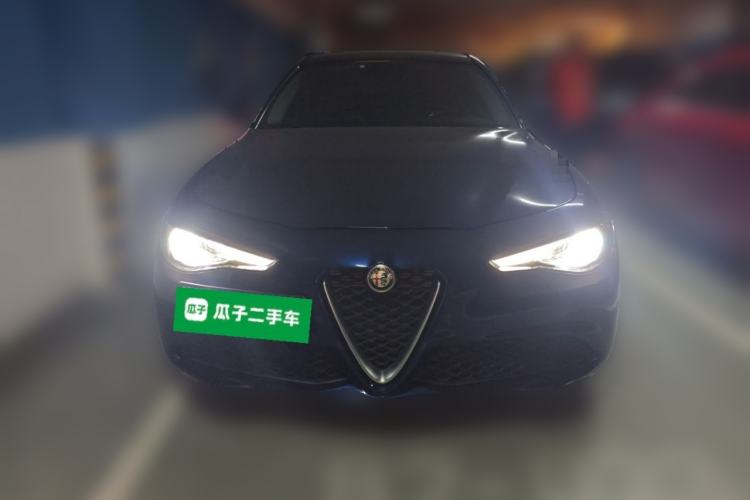 Used Alfa Romeo Giulia 2021 2.0T 280HP Luxury Edition
