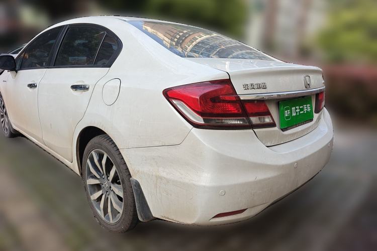 Used Honda Civic 2014 1.8L automatic luxury edition Rear Left 45 Deg