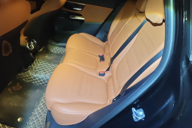 Used Mercedes-Benz GLC 2024 GLC 260 L 4MATIC Luxury Model 5 Seats Left Rear Seat